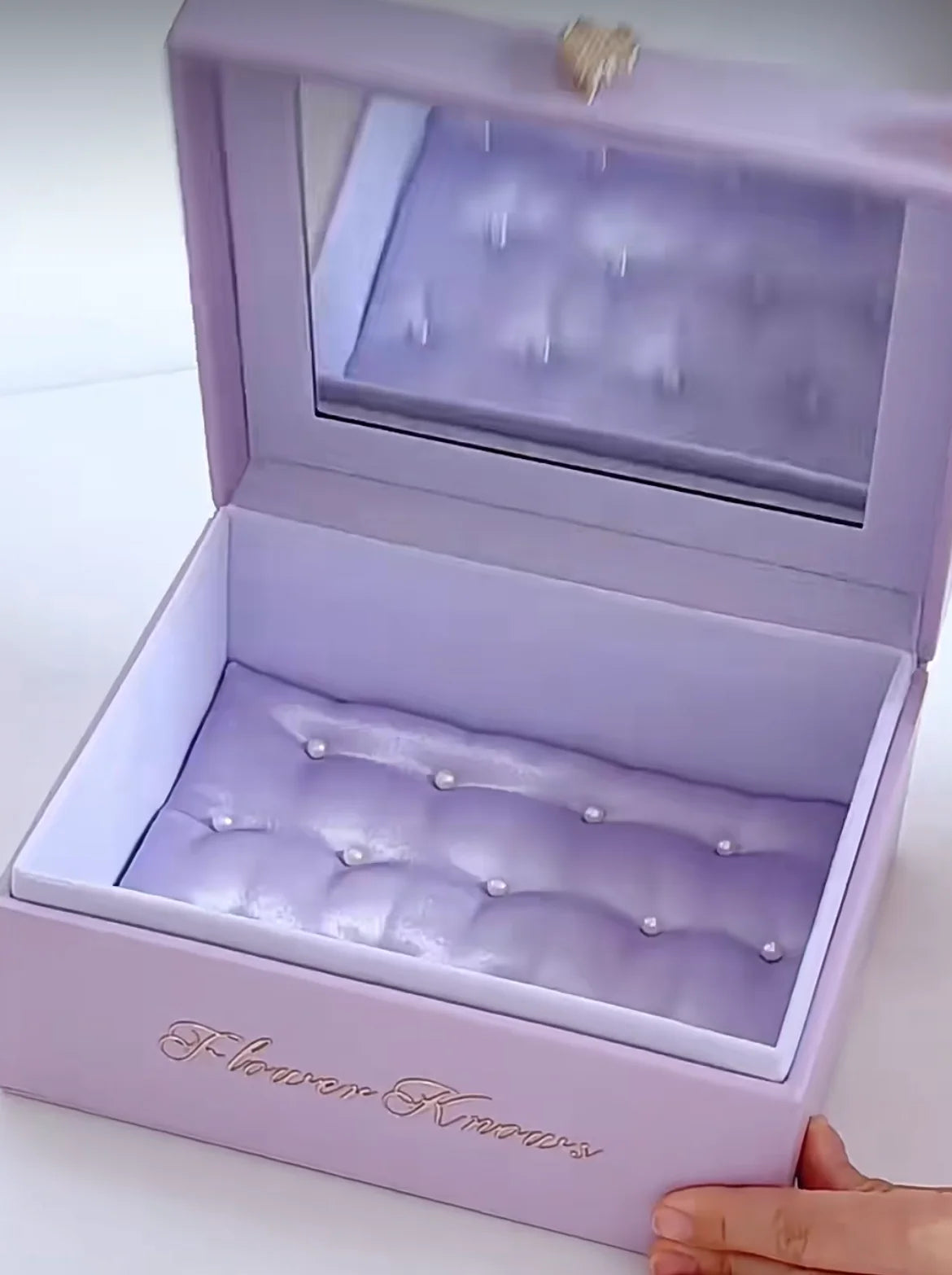 ✨FlowerKnows Elegant Storage Box ✨