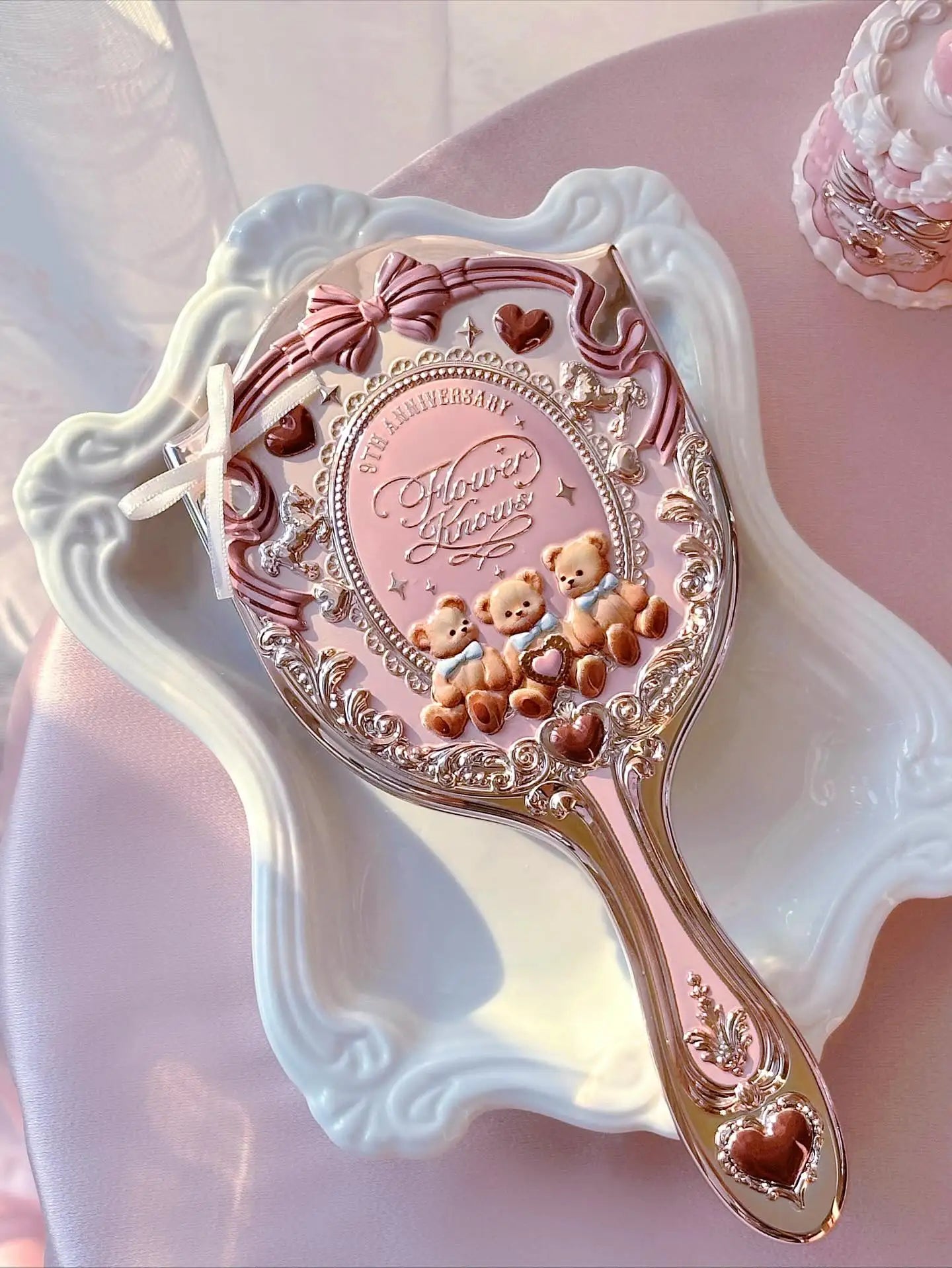 ✨ Flower Knows Vanity, Paddle Brush & Cup ✨