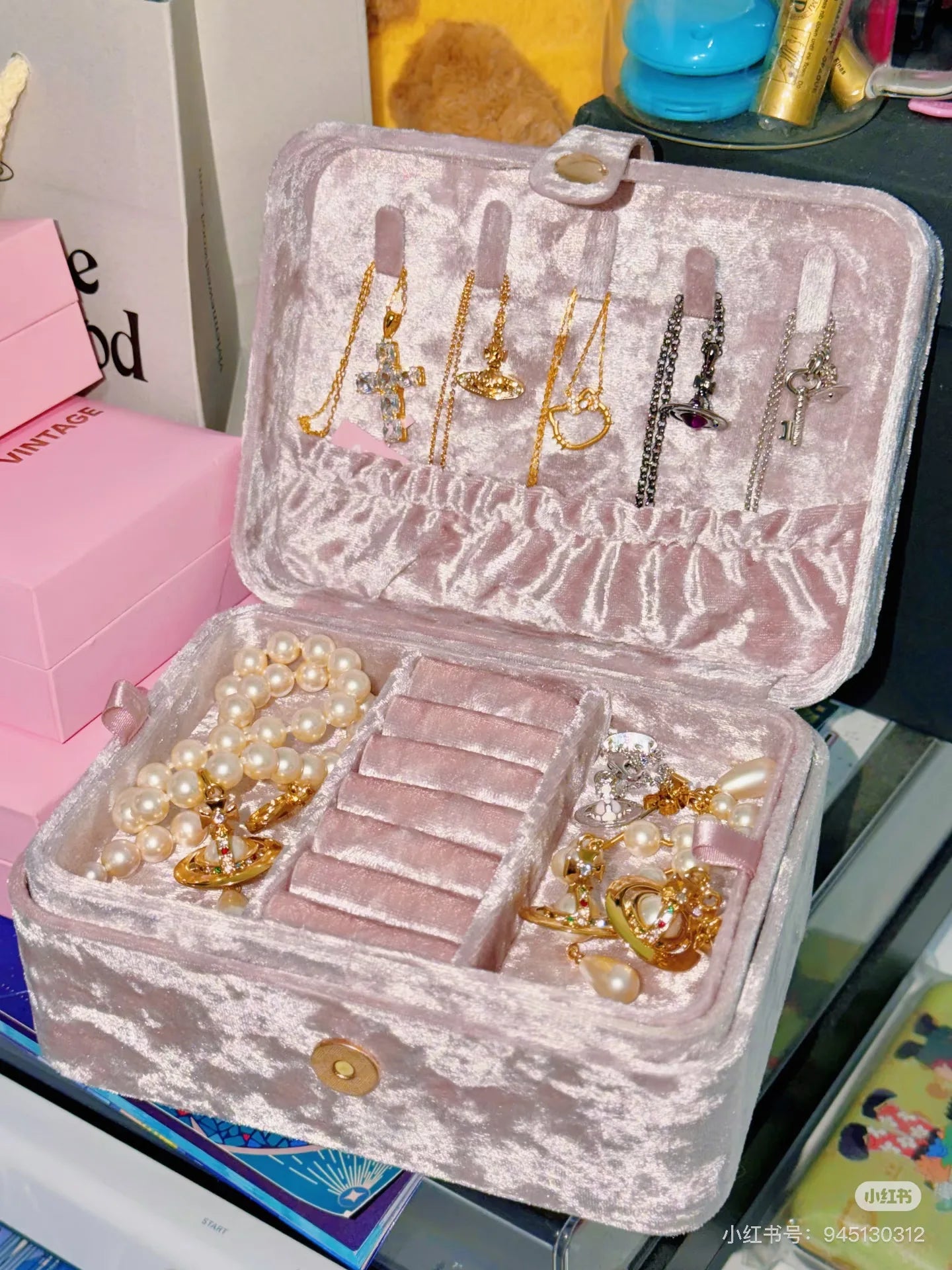 ✨FlowerKnows Elegant Storage Box ✨